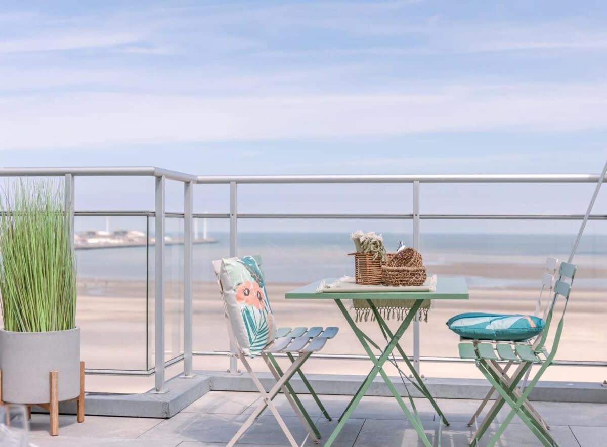 Huswell - Stunning Seafront Apartment Knokke-Heist Exterior photo