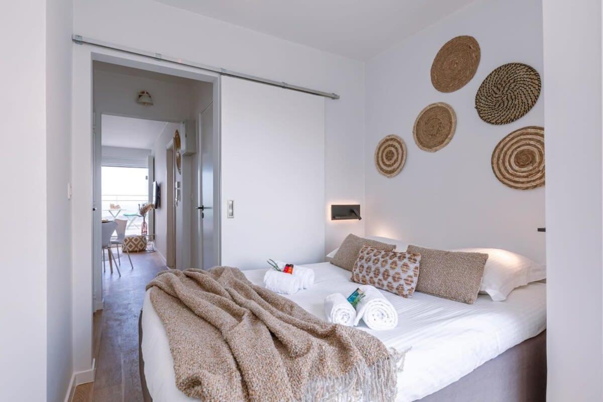 Huswell - Stunning Seafront Apartment Knokke-Heist Exterior photo